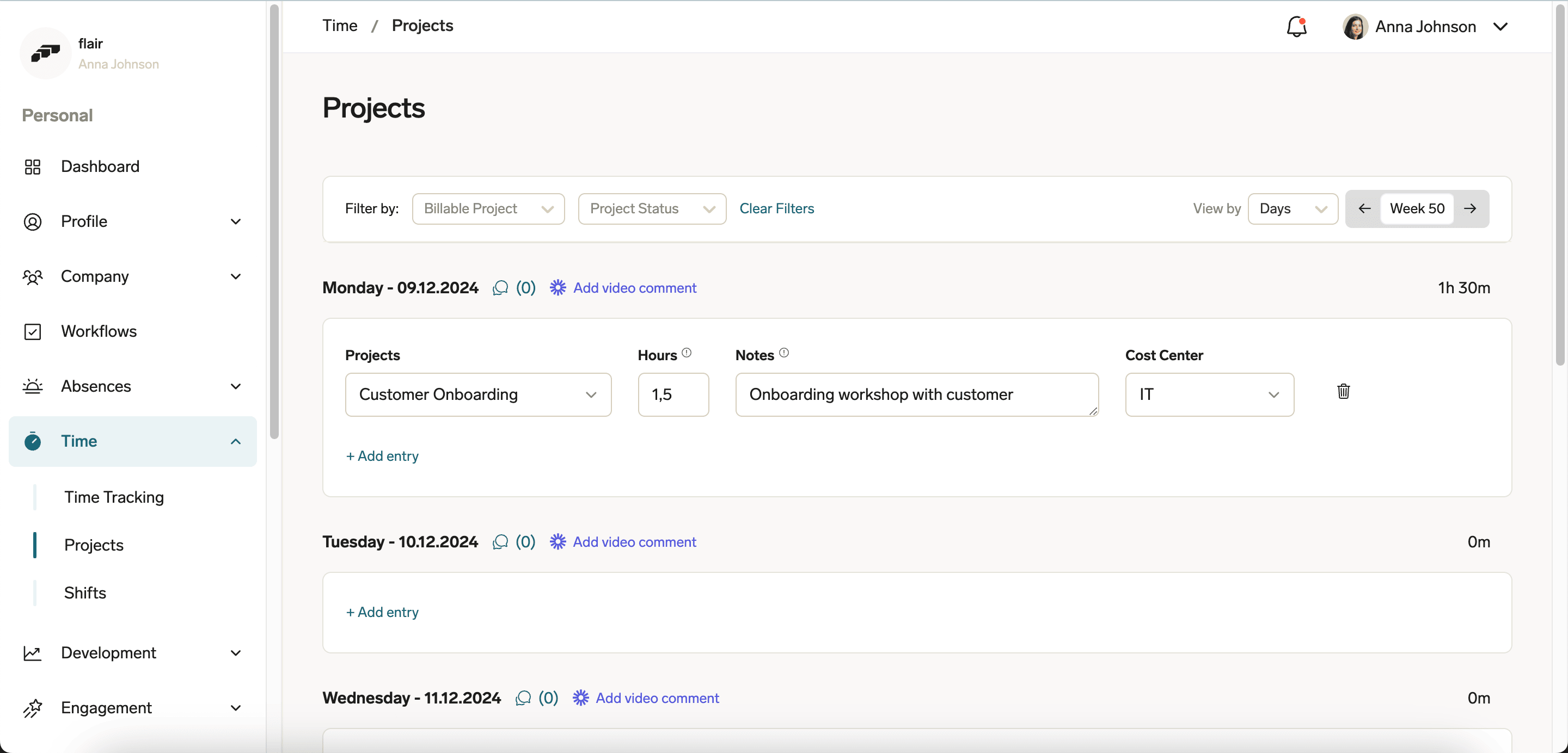 Notes and cost centers on the Employee Hub Days view