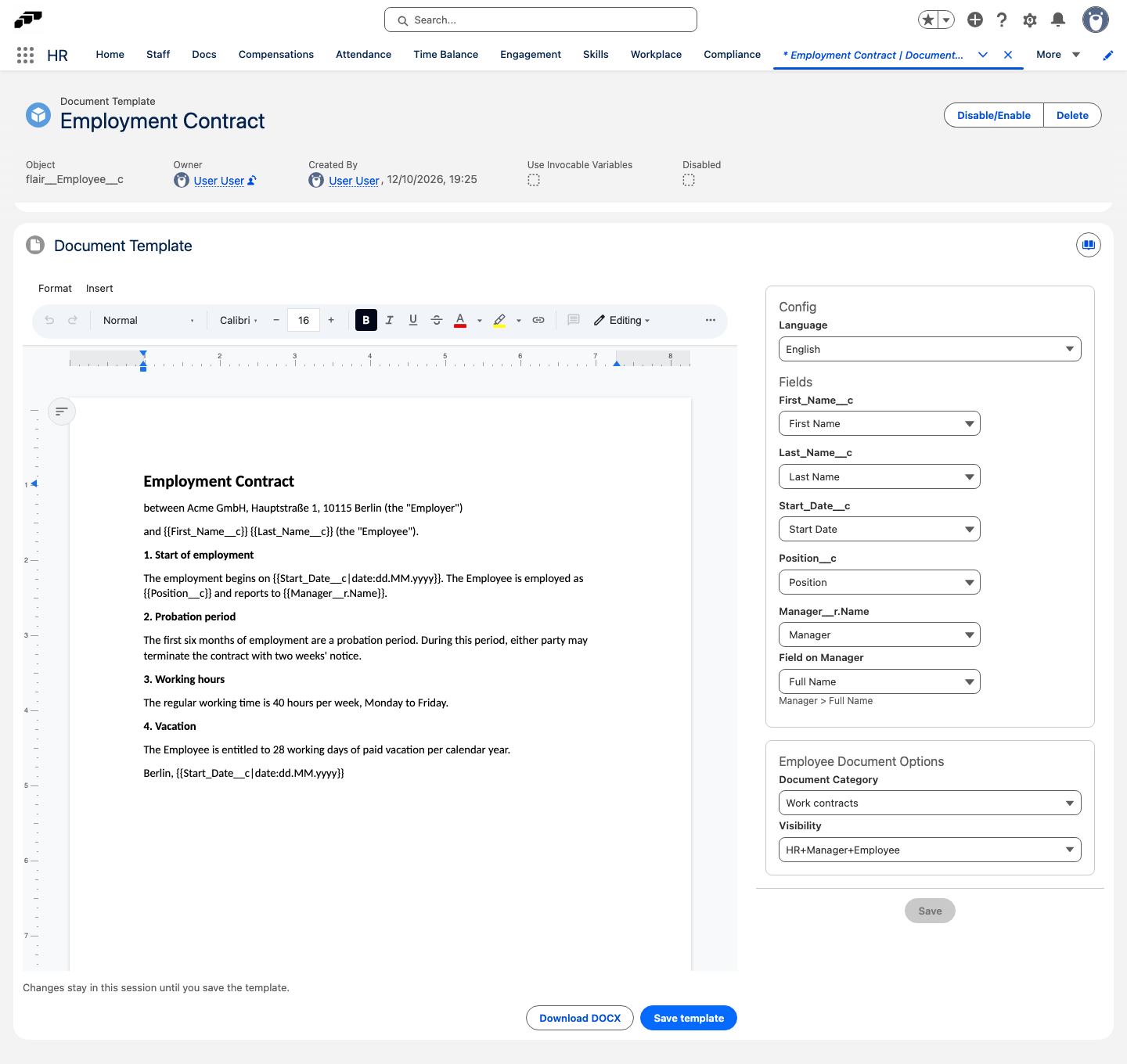Eine bearbeitbare DOCX-Vorlage im Editor mit den Schaltflächen DOCX herunterladen und Vorlage speichern und der Liste Felder