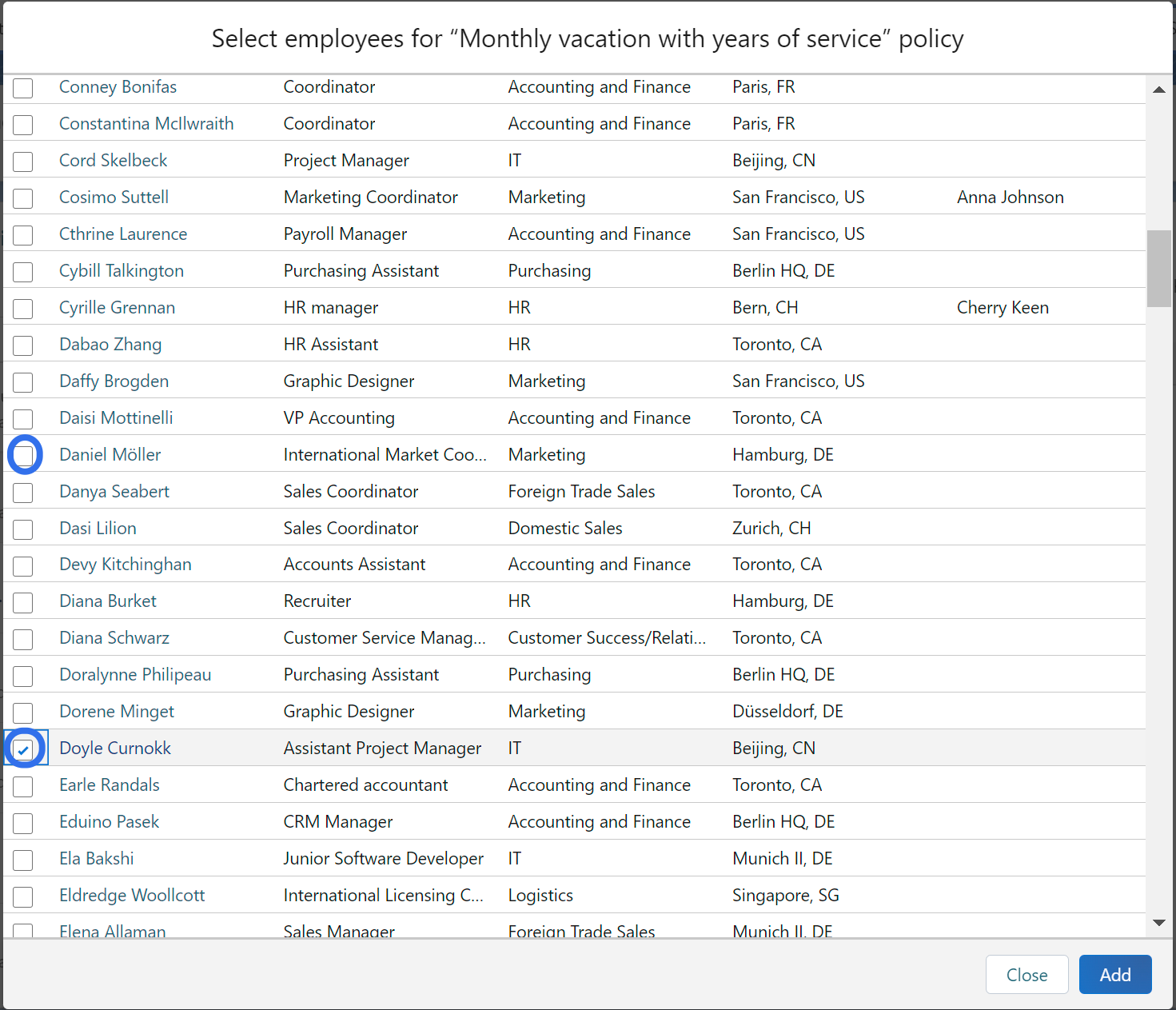 Wählen Sie die Mitarbeiter aus, die Sie auswählen möchten.